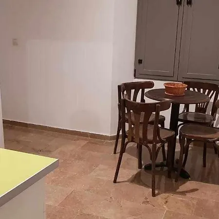 Casa Rodrigo De Triana Bajo B